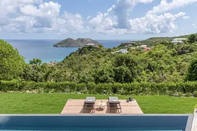 Spacious Villa with Breathtaking View