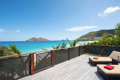 Tastefully Decorated Seaside Villa