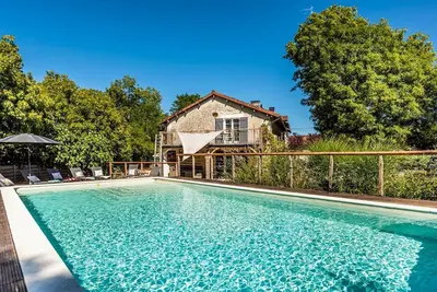 Image de Maison Aimee - Quatre Chambres Villa, Couchages 8