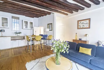 Image de Le Montbauron - Les Demoiselles à Versailles