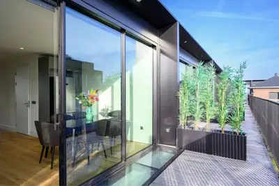 Image de Luxurious Designer Oasis ~ Historic Center ~ Views