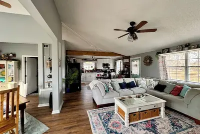 Image de Unique Country Farmhouse with Beautiful Courtyard