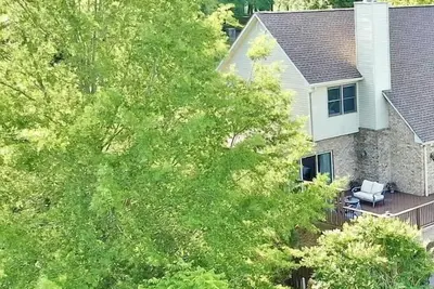 Image de Own Entrance; Parking; Pool; Stunning Views. Everything Brand New 9/23!