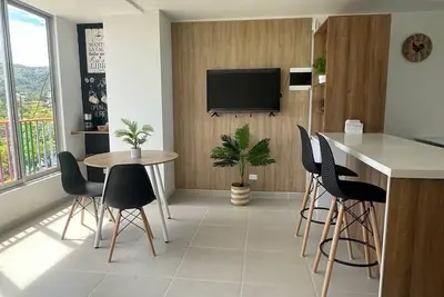 Image de Malecón street apartment 3rd floor lake view