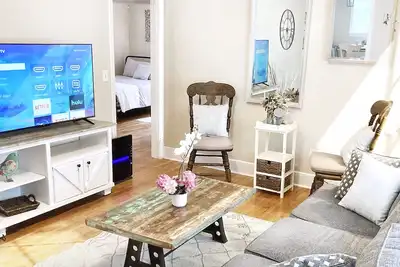 Image de Cozy Elegant Home - Usc, Fort J