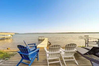 Image de Scenic Cottage w/ Private Dock on Torch Lake