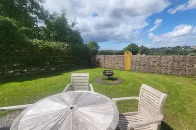 Image de Luxury Farm Cottage with Hot Tub. \n