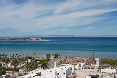 Image de Super Penthouse Located Spectacular Sunsets