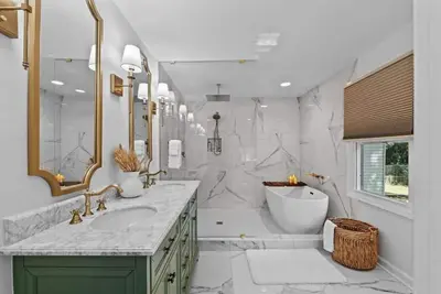 Image de Par 4 the Bath Getaway - All New