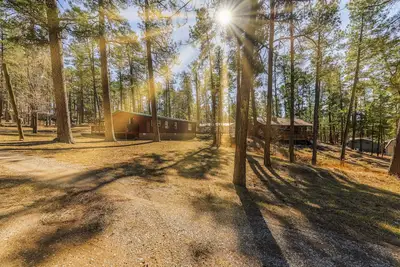 Image de Horseshoe Canyon | Cozy 3br Cabin • Pet Friendly