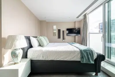 Image de 4 Bed Penthouse - Sleeps 10 - Parking - Smoking
