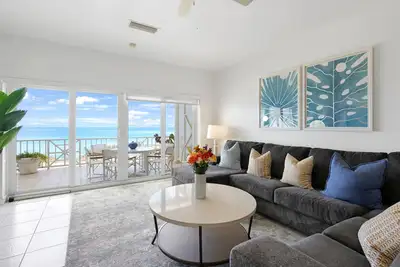 Image de Coconut Bay Villas / 3 Br Oceanfront / #122 West Bay w/ Pool
