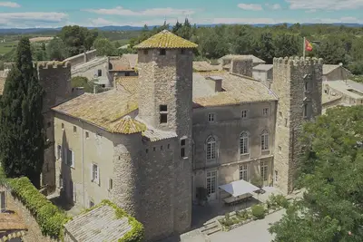 Image de Homerez - Manoir envoûtant dans le village d'Agel avec piscine privée