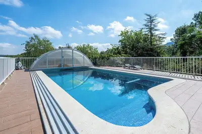 Image de Chalet \"Casa de Pedra\" avec vue sur la montagne, piscine partagée et Wi-Fi