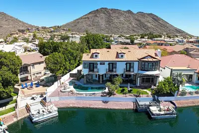 Image de Lake View Luxury Castle Retreat