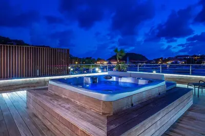 Image de Beautiful Apartment Facing the Harbor