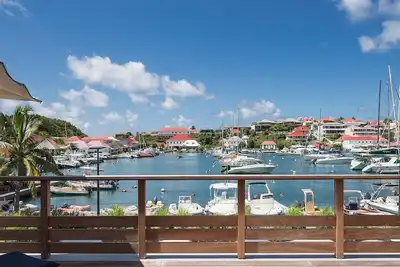 Image de Comfortable Apartment in the Center of Gustavia