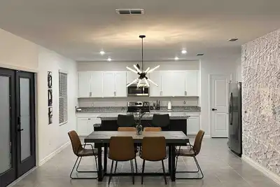 Image de Your home away from home