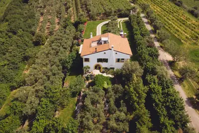 Image de Luxury apartment in historic villa, garden +6, 000sqm, view, privacy