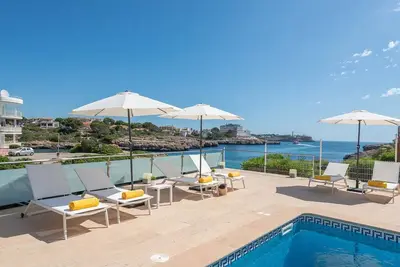 Image de Villa Sa Caleta front the sea with spa (extra)