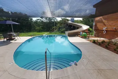 Image de Sanctuary at Paslow Falls, Belize, Luxary 1 Bedroom, King Sofa Bed, 2 Bath, Kitchen, A/C, Private P