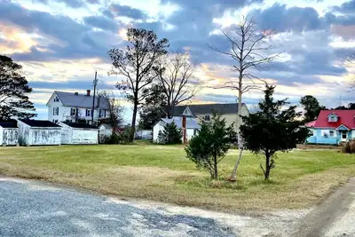 Image de Waterfront Sunrises, 30 from Chincoteague, Shooting Stars, Bring your own boat