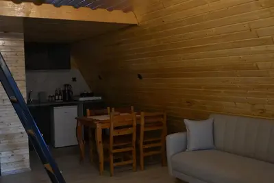 Image de Ağaçların Arasında Ağaçtan  Konforlu Ve Kullanışlı Evlerimizle Sizi Bekliyoruz.