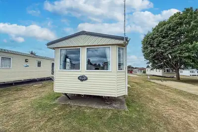 Image de Lovely 8 berth caravan at Breydon Water Park, nearby Norfolk Broads ref 10111b
