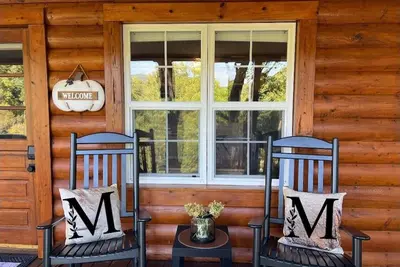 Image de Franklin North Carolina Cozy Cabin on Little Tennessee River.