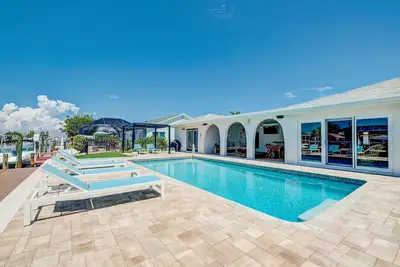 Image de ⚓Cortez Cabana! Canal front home w/heated pool & boat dock! ⚓