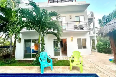 Image de Condo confortable au rez-de-chaussée avec toit et piscine à Punta Sur