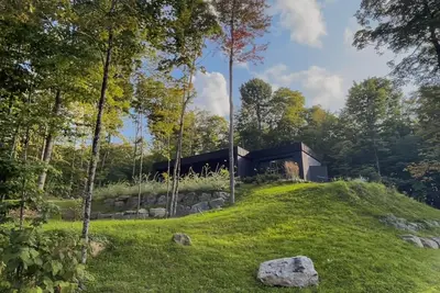 Image de Maison neuve à proximité de Mont Tremblant, à 20 minutes de la station de ski