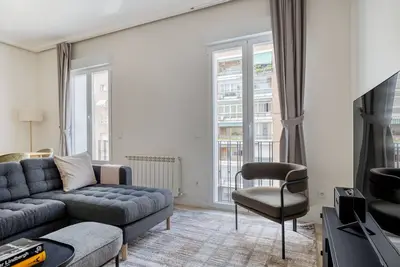 Image de Ibiza 3br w/ doorman, nr park