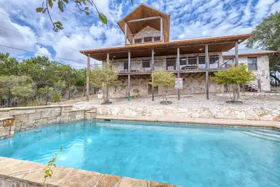 Image de Bella Vista•Amazing Views•NEWHotTub•Free Frio@Concan Vip