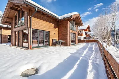Image de Chalet \"Aus Holz\" avec vue sur les montagnes, terrasses privées et Wi-Fi