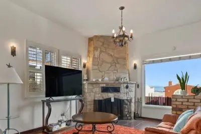 Image de 1940's Capitola Village Rental - steps from beach