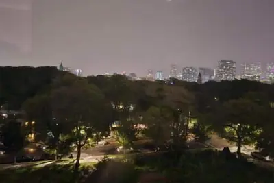 Image de Luxurious & Cozy with an Amazing View in an area that offers it all w/transprtn\n