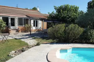 Image de Homerez - Maison de charme avec piscine privée à Velleron
