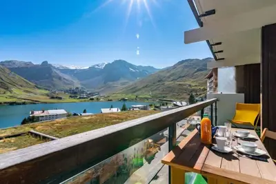 Image de Le Shamrock (Le Lac) by Interhome