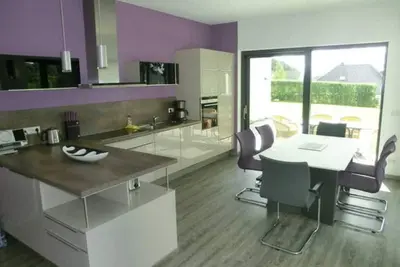 Image de Kleeblatt Wohnung Flieder - Kleeblatthaus Putbus/rĂĽgen- 3 Komfortable Ferienwohnungen