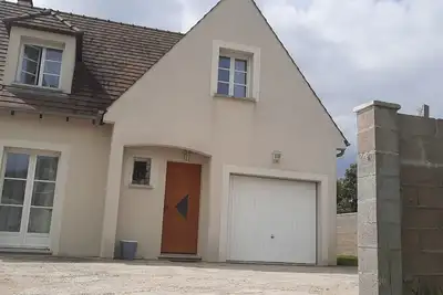 Image de Maison de vacances à proximité de Paris 1h 20m commune calme pour un bon repos.