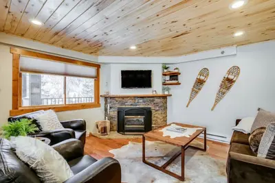 Image de Mountain Modern w/ Patio & Views