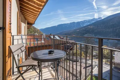Image de Appartement \"Casa Luca Mezzana\" avec vue sur les montagnes, balcon et Wi-Fi