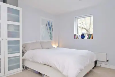 Image de 2 Bedrooms, 2 Bathrooms in Attractive Shared Flat in Popular London Bridge Area
