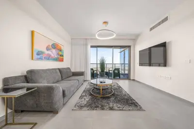 Dreamy 3 Bedroom In Best Location/Parking