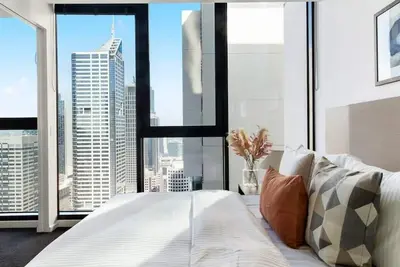Image de A Chic Apt Near Southern Cross with City Views