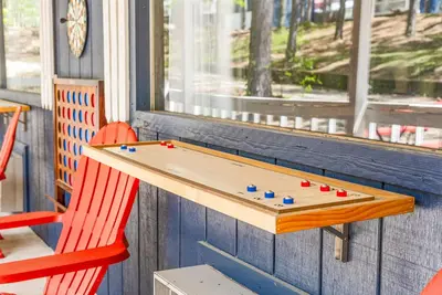 Image de Branson Group Retreat | Outdoor Games & Fire Pit