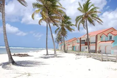 Image de Appartement en résidence privée refait à neuf et climatisé, vue mer