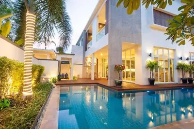 Image de Luxurious Private Pool Villa Phuket Bang Toa Beach. \n