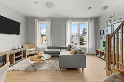 Image de Pennywell Prestige 2 Bed 1. 5 Bath Garage